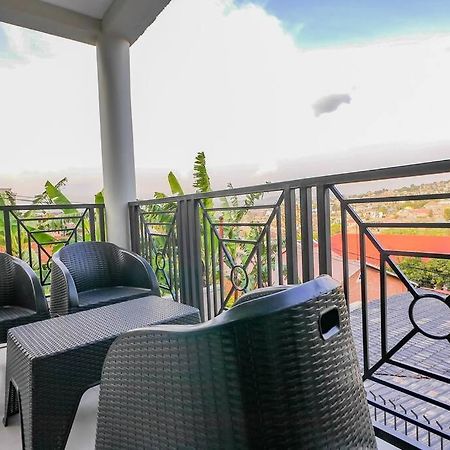 Ultra Modern Apartment In Nyarutarama Kigali Extérieur photo