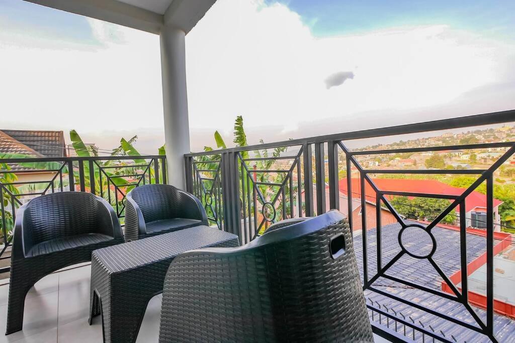 Ultra Modern Apartment In Nyarutarama Kigali Extérieur photo