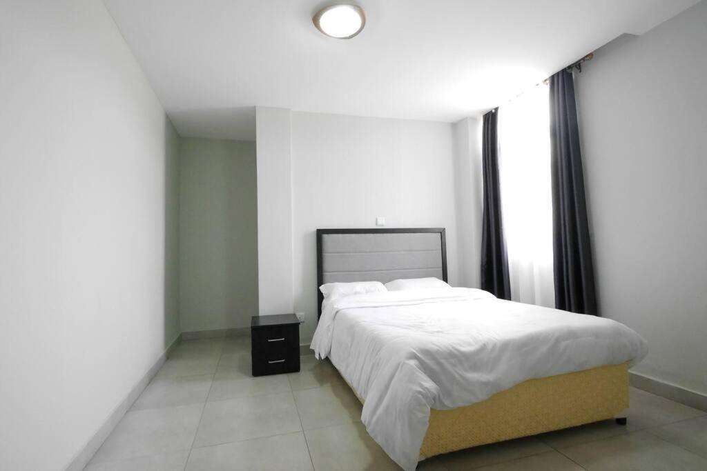 Ultra Modern Apartment In Nyarutarama Kigali Extérieur photo