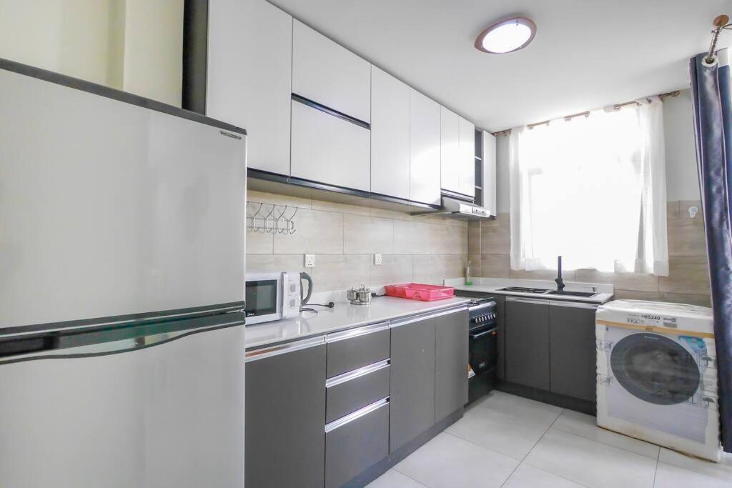 Ultra Modern Apartment In Nyarutarama Kigali Extérieur photo