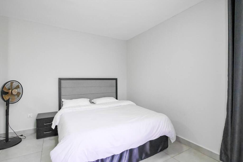 Ultra Modern Apartment In Nyarutarama Kigali Extérieur photo
